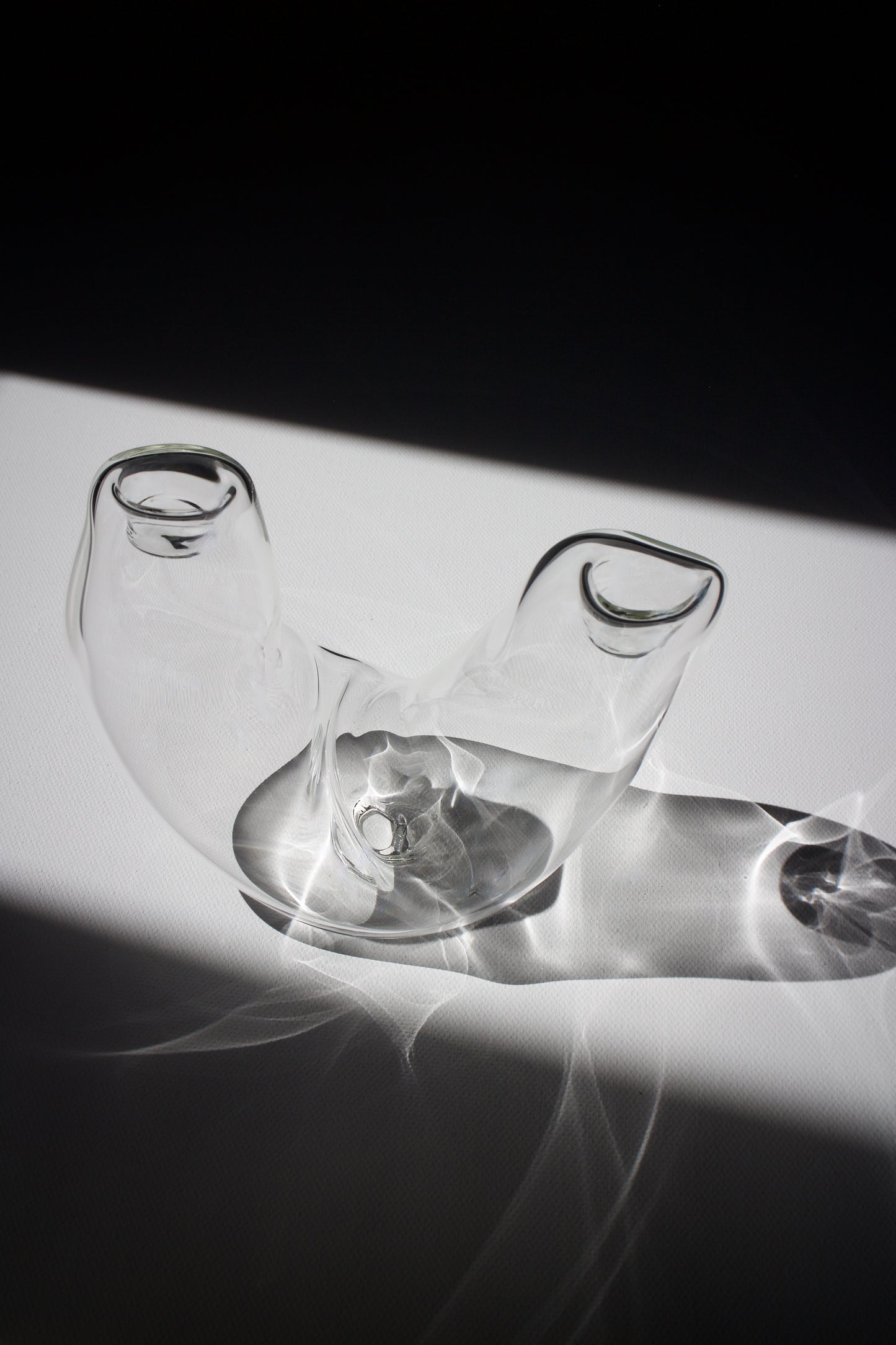 Curvy Glass Candle Holder 01 – Transparent