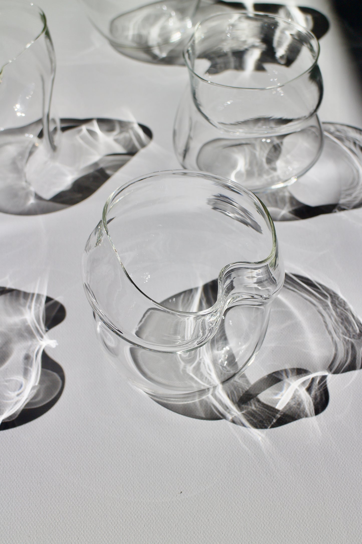 Curvy Drinking Glass 09 – Transparent