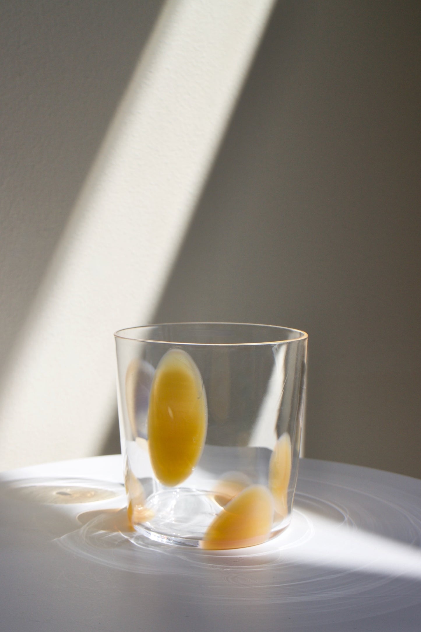 Dotted Drinking Glass – Peachy Yellow