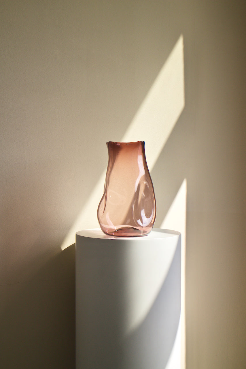 Wavy Colour Gradient Glass Vase – Pale Purple